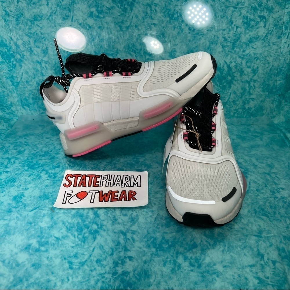 Adidas NMD V3 J Women's White Pink Low Top Athletic  Shoes Size 6W/5J